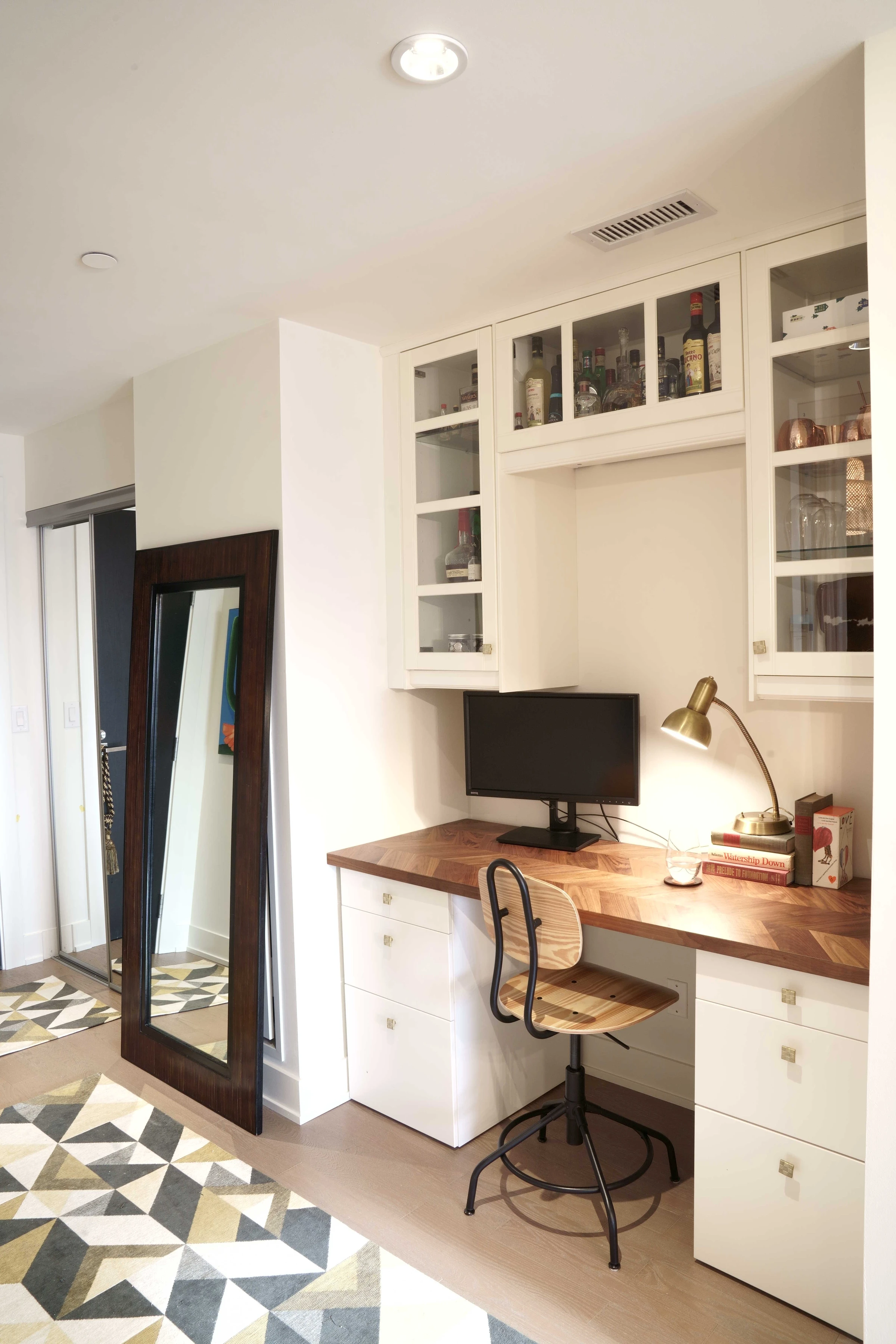 Lawrence Park Pied-à-Terre — Eclectic, evolving interior design, image 5