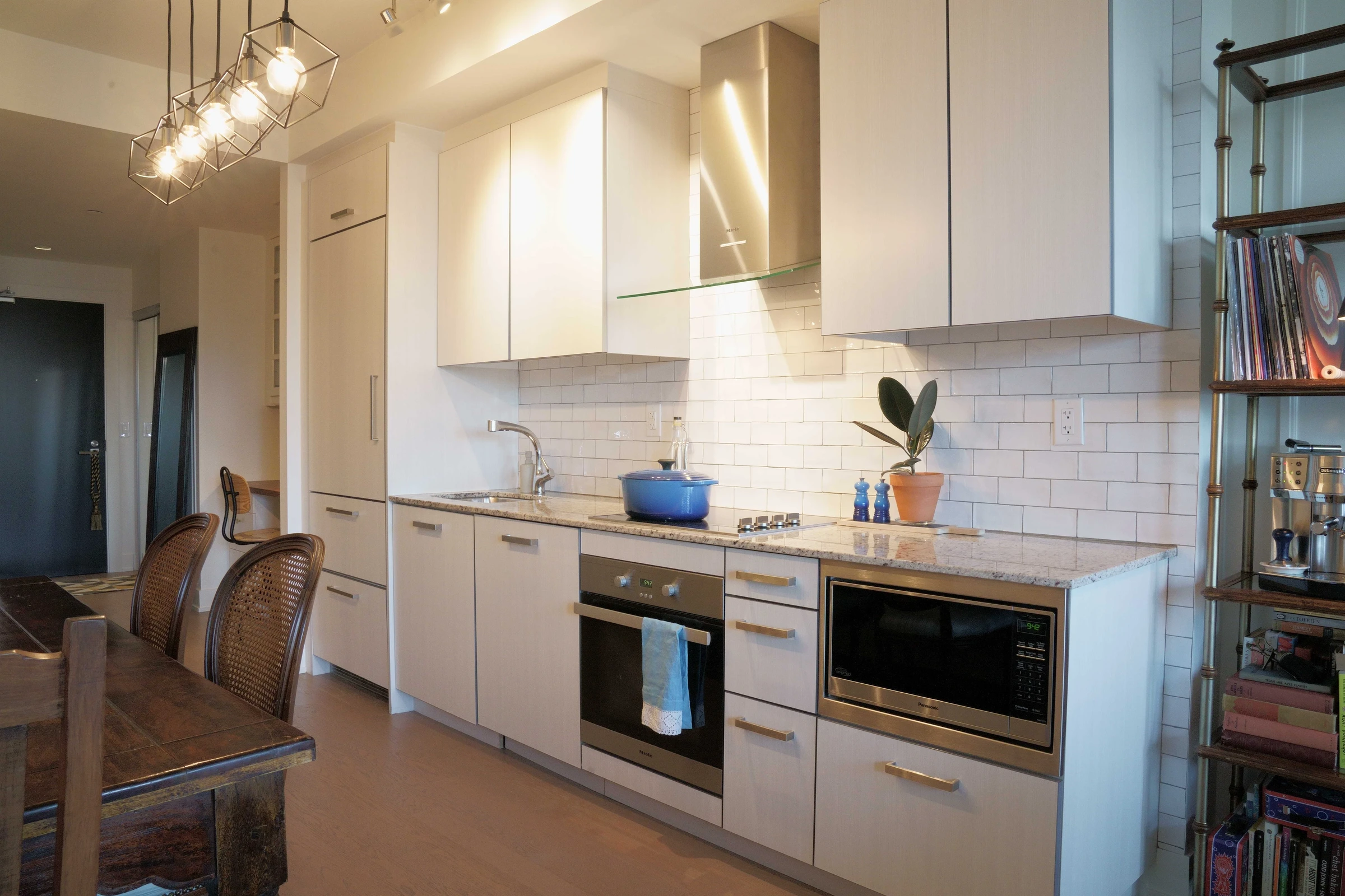 Lawrence Park Pied-à-Terre — Eclectic, evolving interior design, image 11