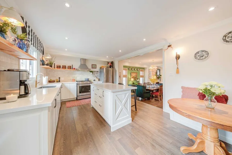 Uptown Century Home — image 19