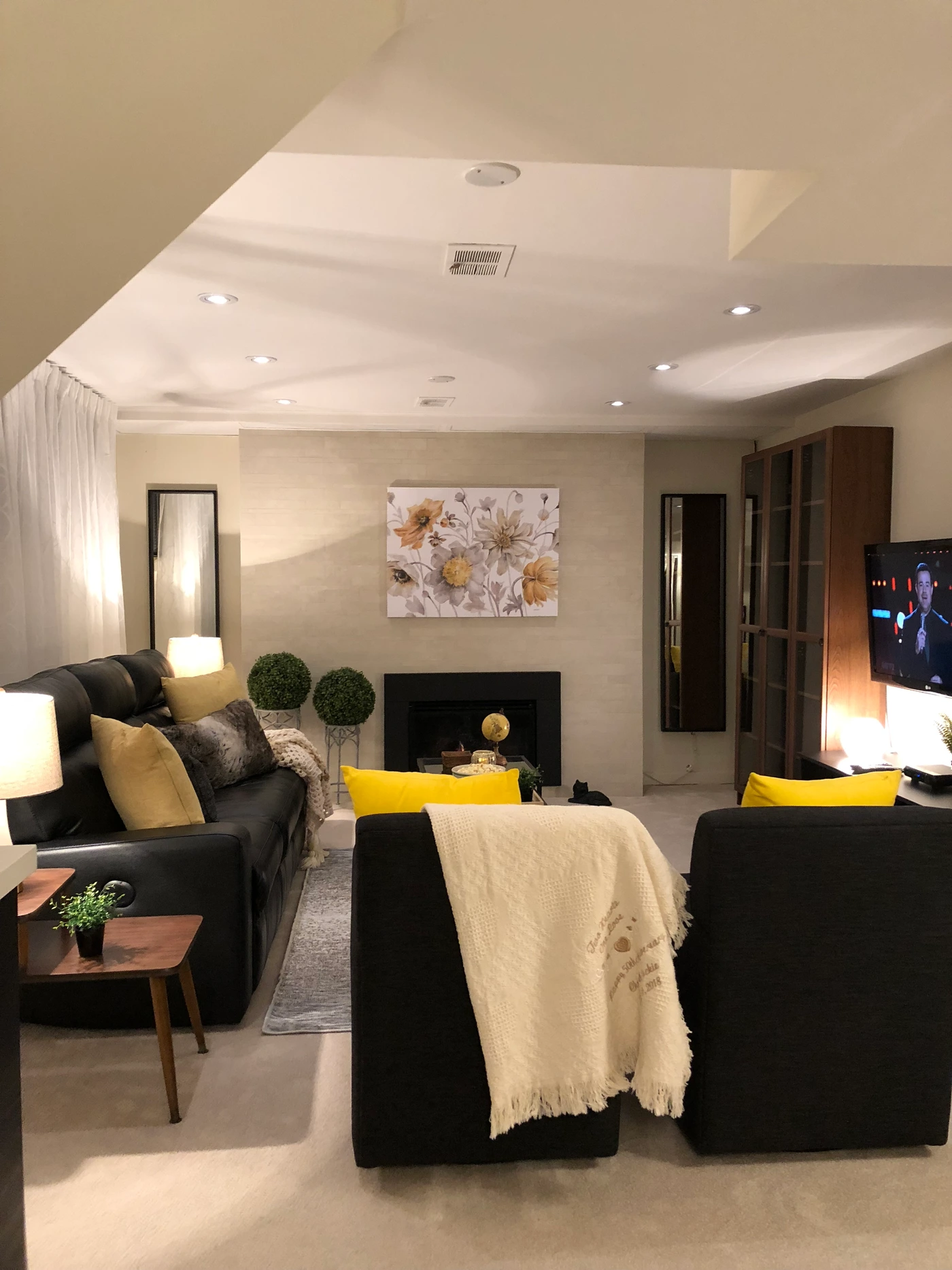 The Banbury Residence — Warm Transitional interior design, image 24