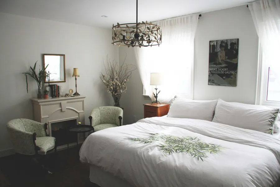 Uptown Century Home — image 33